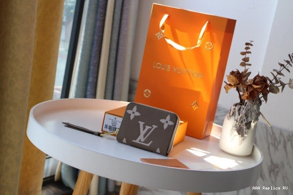 Aaa replica bags LOUIS PURSE VUITTON ZIPPY COIN 0812